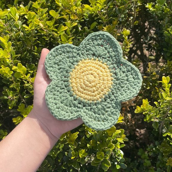 Handmade Crochet Daisy Flower Coasters - Picture 3 of 4